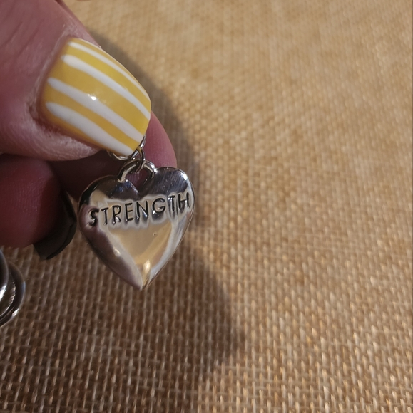 Cookie Lee Women's Official Breast Cancer 🎀 Charm Bracelet ✨️ NWOT - Picture 7 of 10